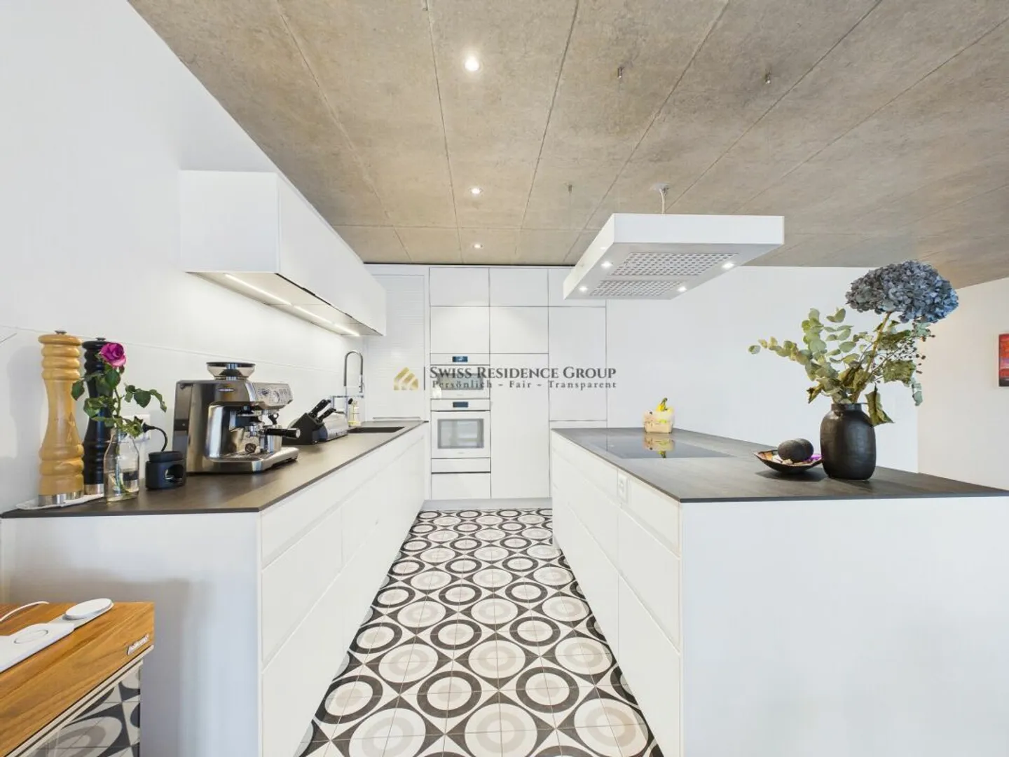 Appartamento panoramico di design luminoso con vista sul parco, terrazza e architettura moderna a Basilea - Foto 7 di 13