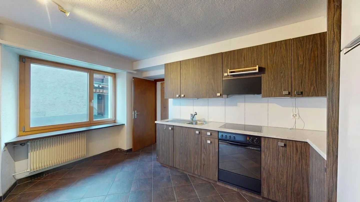 Single-family house with a separate apartment and large garden - Photo 13 of 13