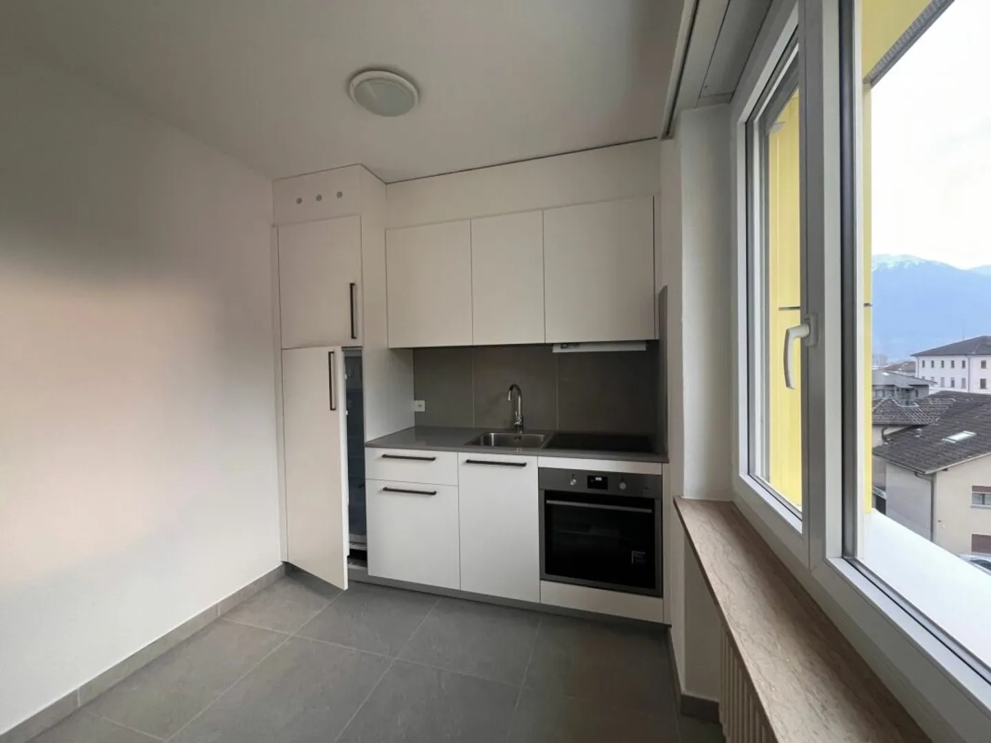TENERO CENTRO - Zu vermietende Wohnung mit 2,5 Zimmern - Foto 3 von 11