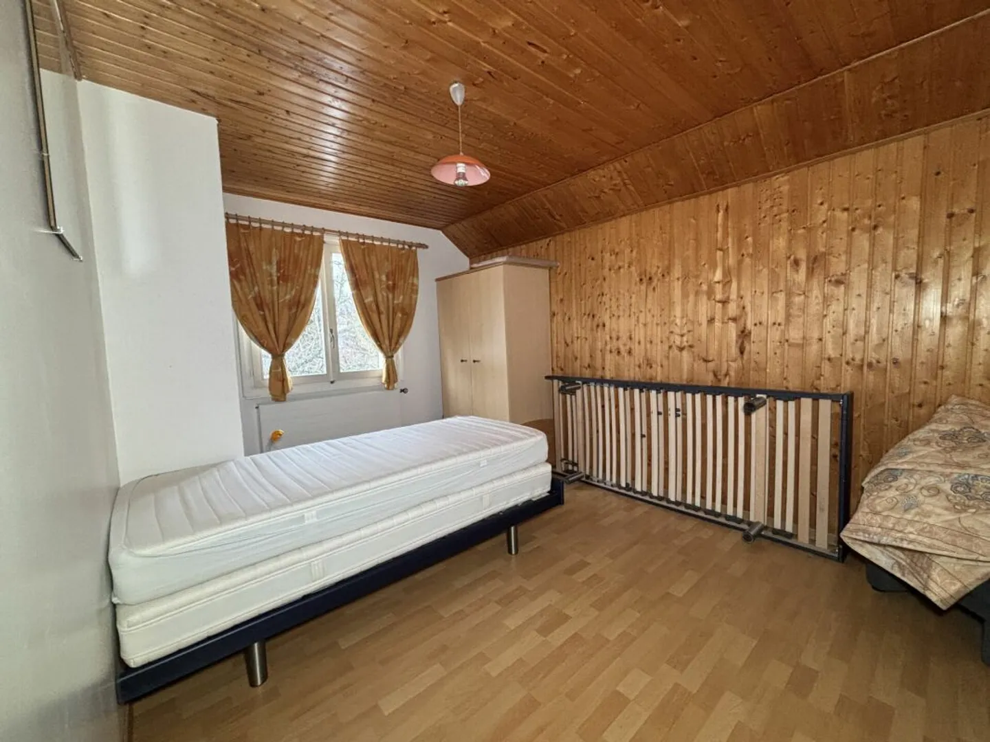 Belle maison familiale avec garages - Photo 10 sur 13