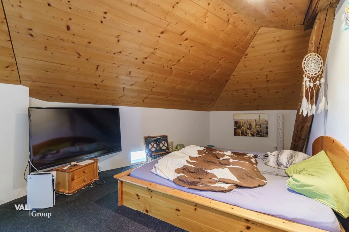 Attractive attic with gallery and high-quality expansion standard - Photo 7 of 13