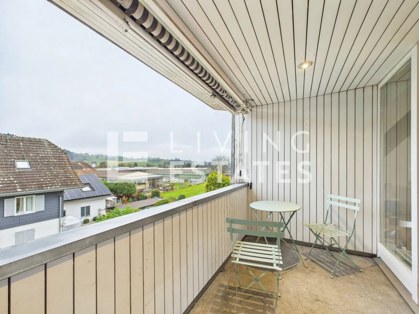 VIVRE SUR DEUX ÉTAGES - LUMIÈRE, CHARME &amp; VUE - Photo 11 sur 13