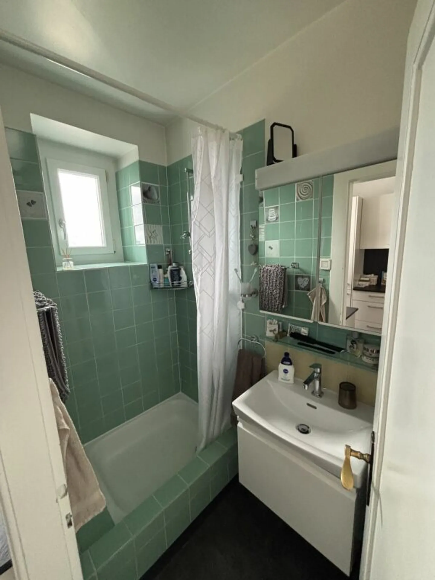 Beautiful family building with terrace and garden - Photo 8 of 13