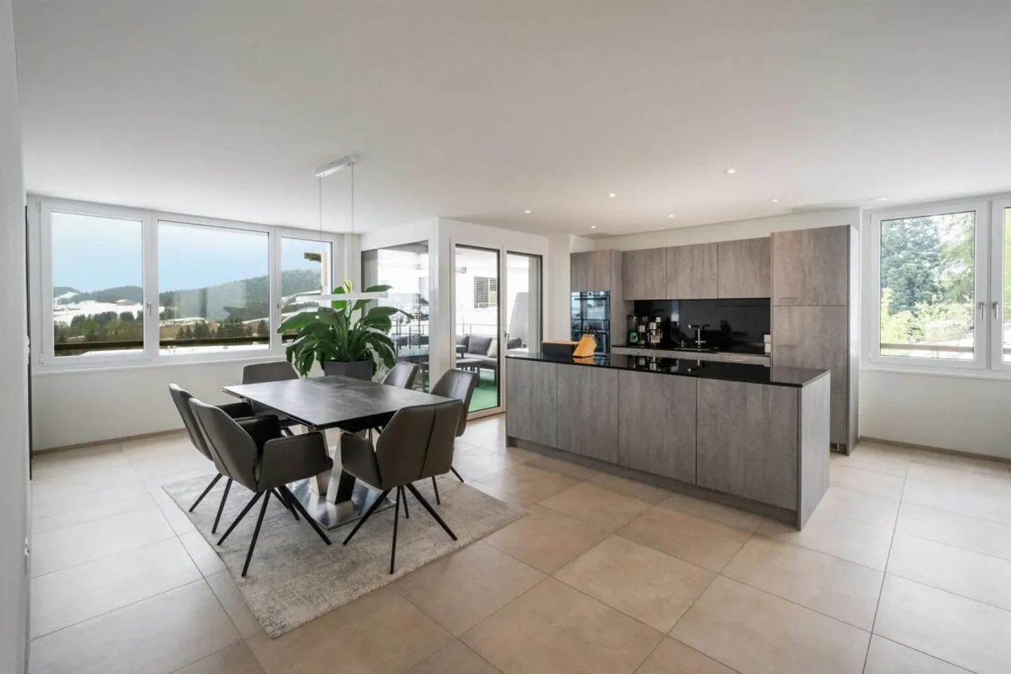 Moderne Wohnung mit fantastischer Aussicht - Foto 2 von 12