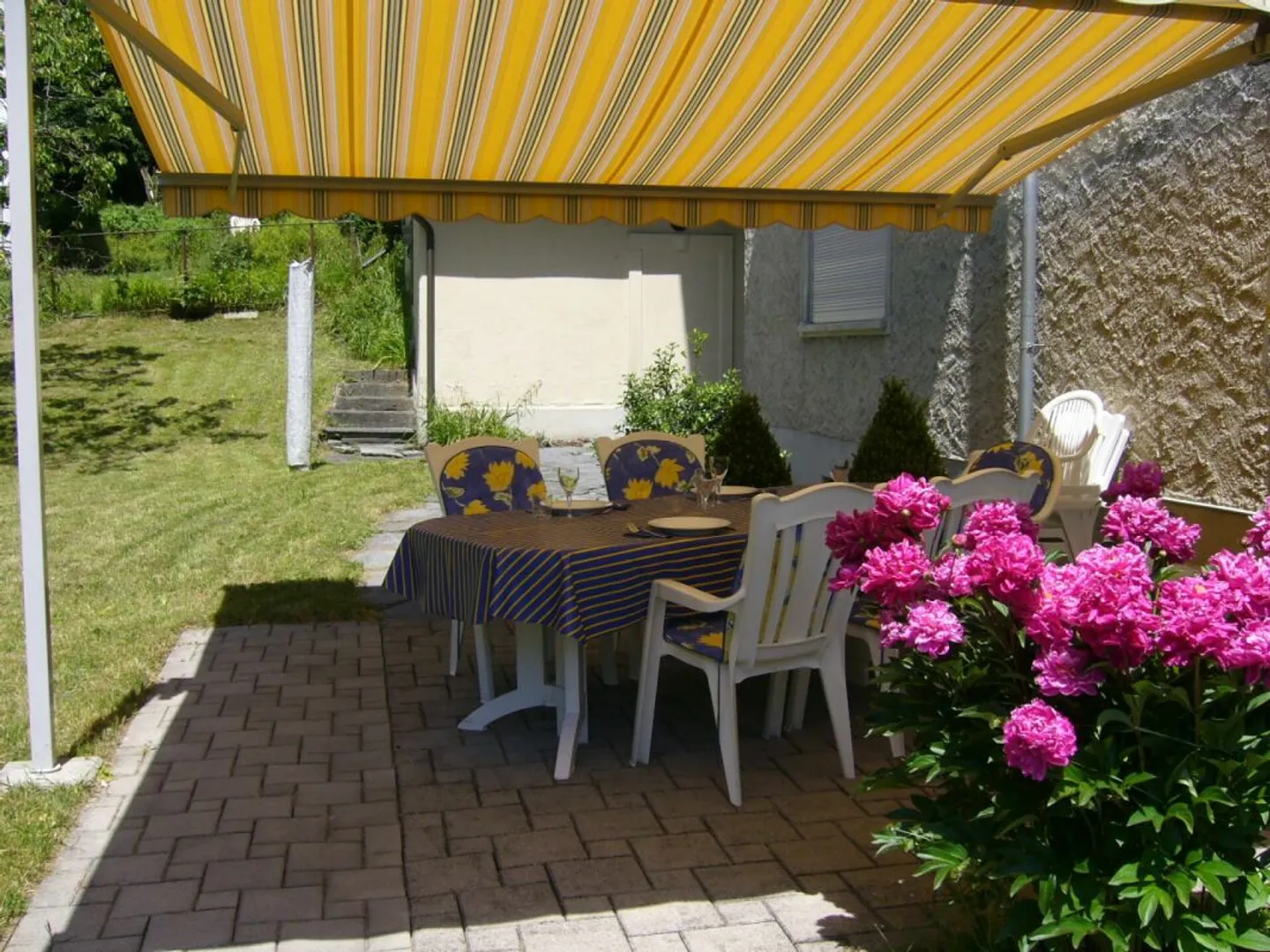 Vivere con vista, soleggiato e tranquillo con un ampio balcone - Foto 1 di 13