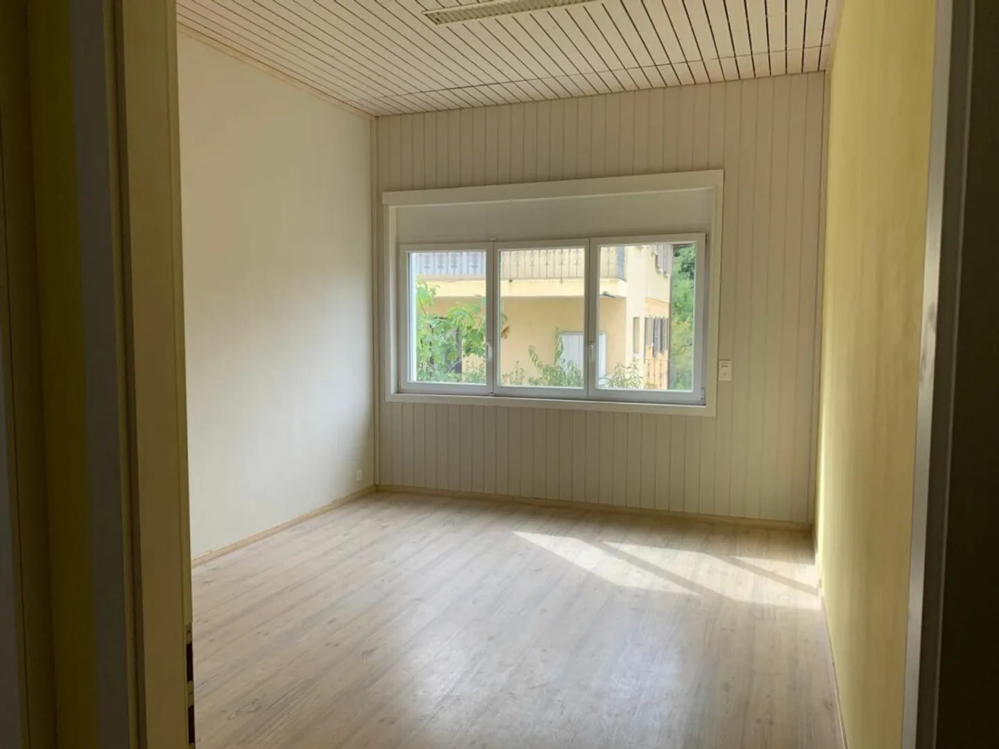 3.5-room apartment on the ground floor - Photo 4 of 5
