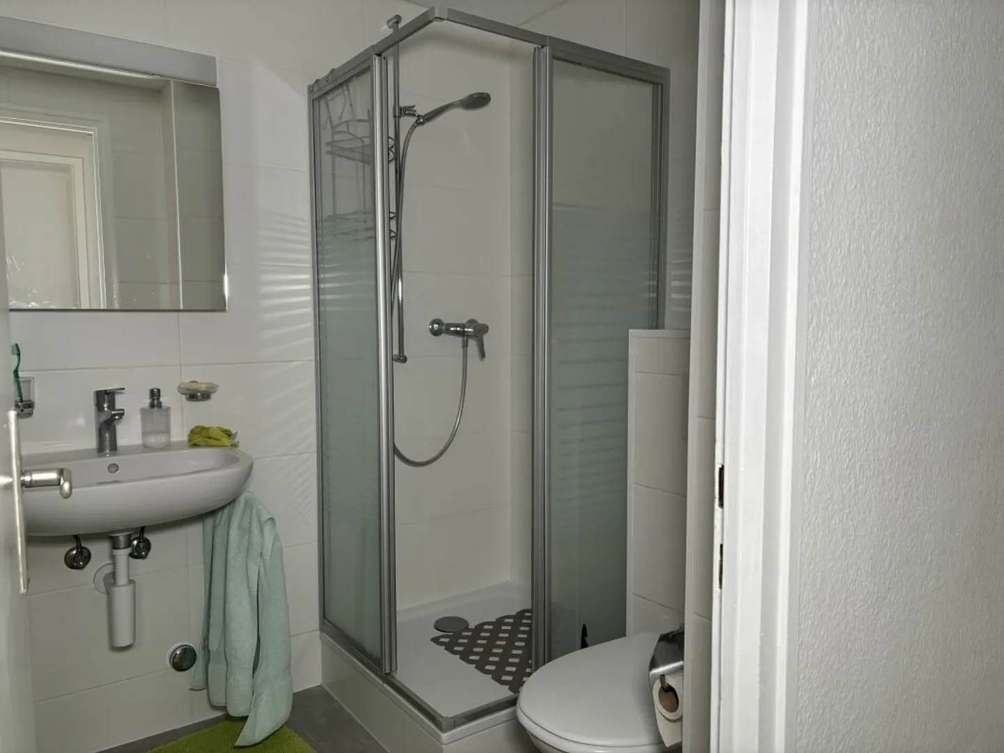 Lumineux et spacieux appartement de 3.5 pièces - Foto 7 von 11