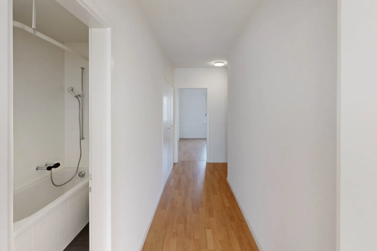 Appartement lumineux avec lave-linge-sèche-linge - Photo 11 sur 11