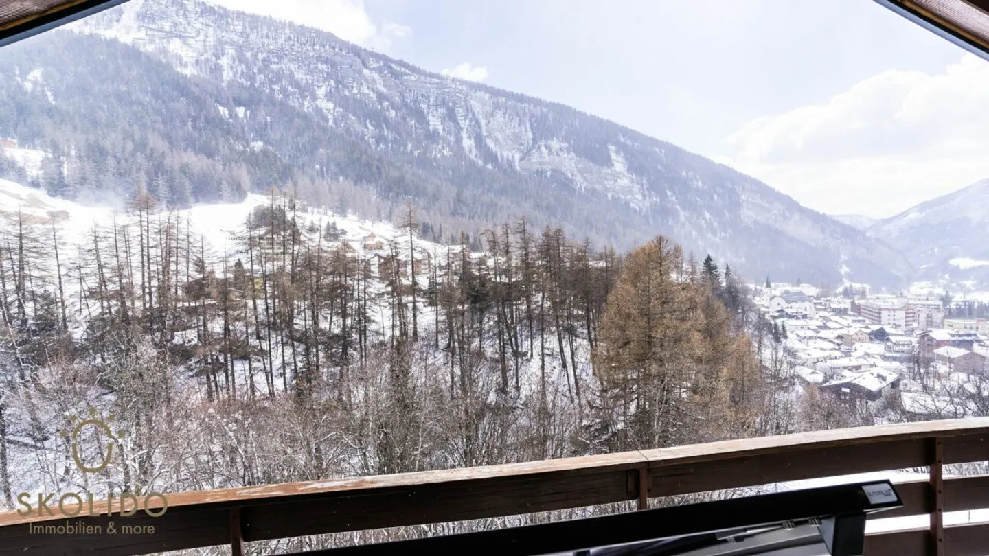 Spacious 3.5-room penthouse with panoramic view - Photo 13 of 13