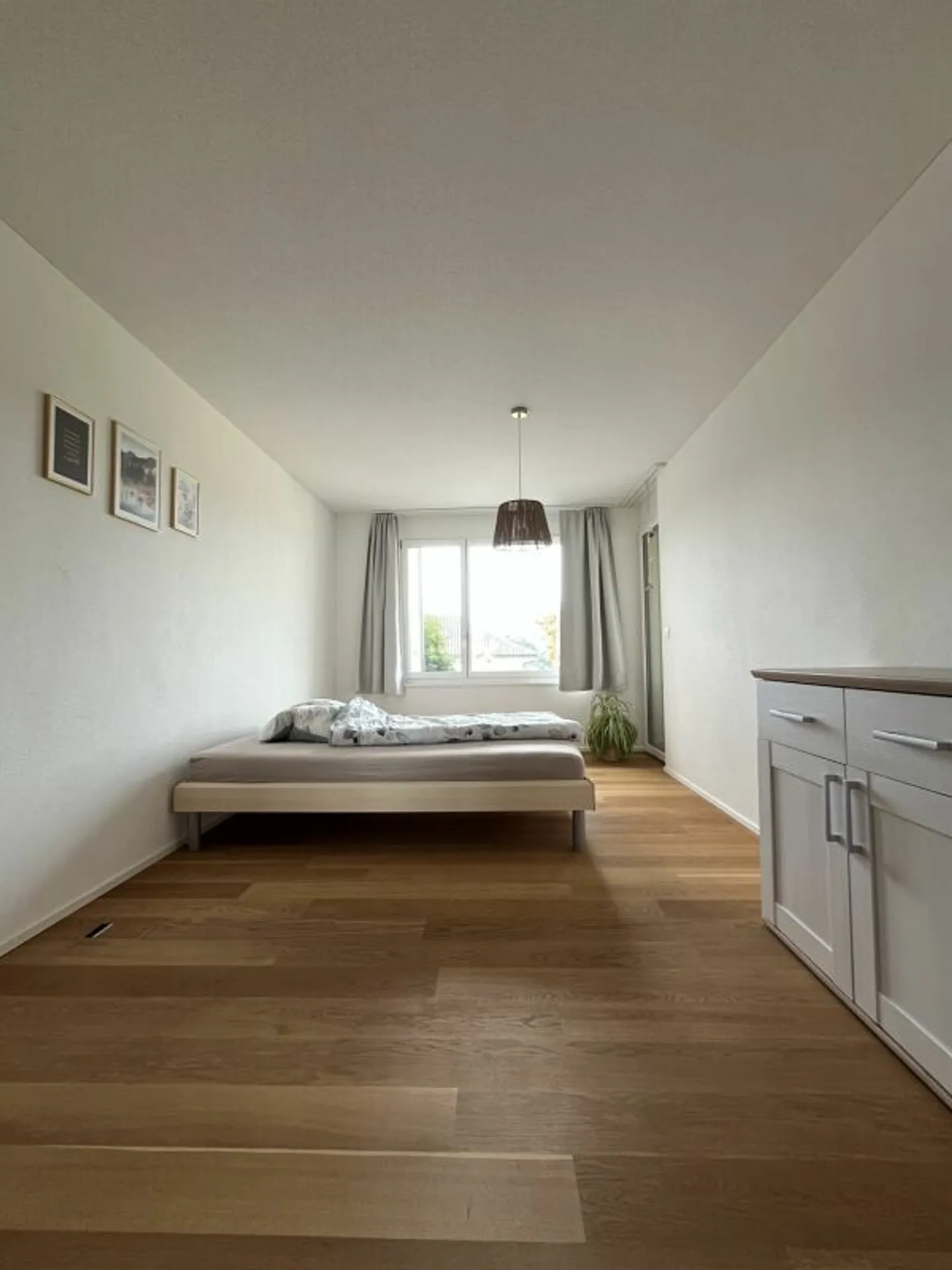 Modern and bright 3.5-room ground floor apartment - Photo 4 of 12