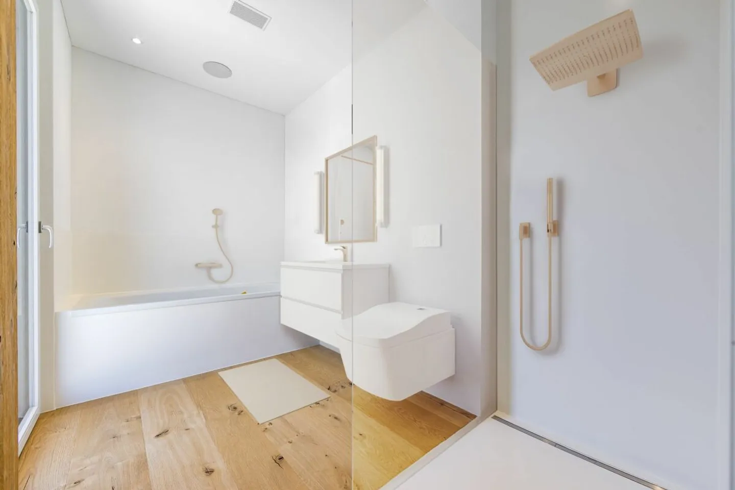 PANORAMA PENTHOUSE WITH LAKE CONSTANCE VIEW & PRIVATE POOL, LIVING AT THE HIGHEST LEVEL - Photo 4 of 12