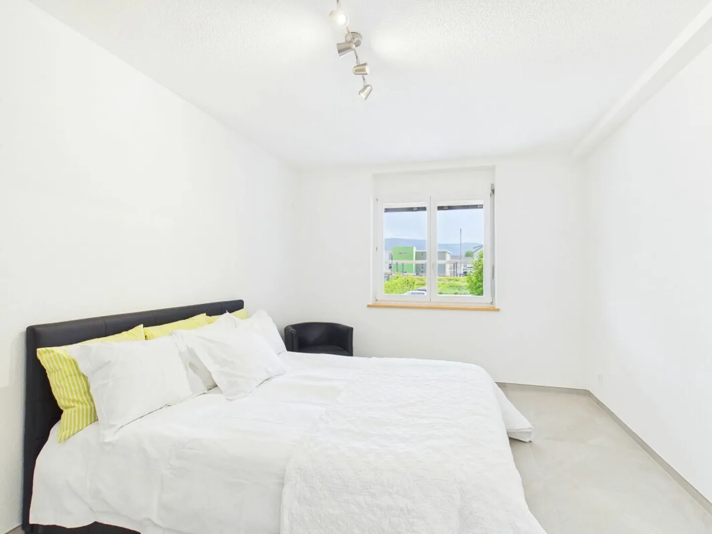 Appartement Spacieux et Calme avec Balcon à Alle - Photo 5 sur 13
