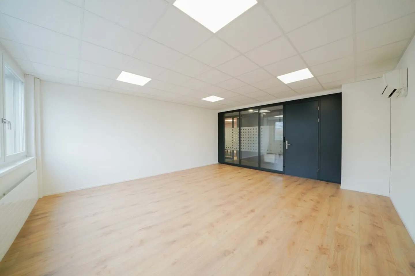 Uffici eleganti con vista spettacolare in posizione privilegiata - Foto 7 di 11