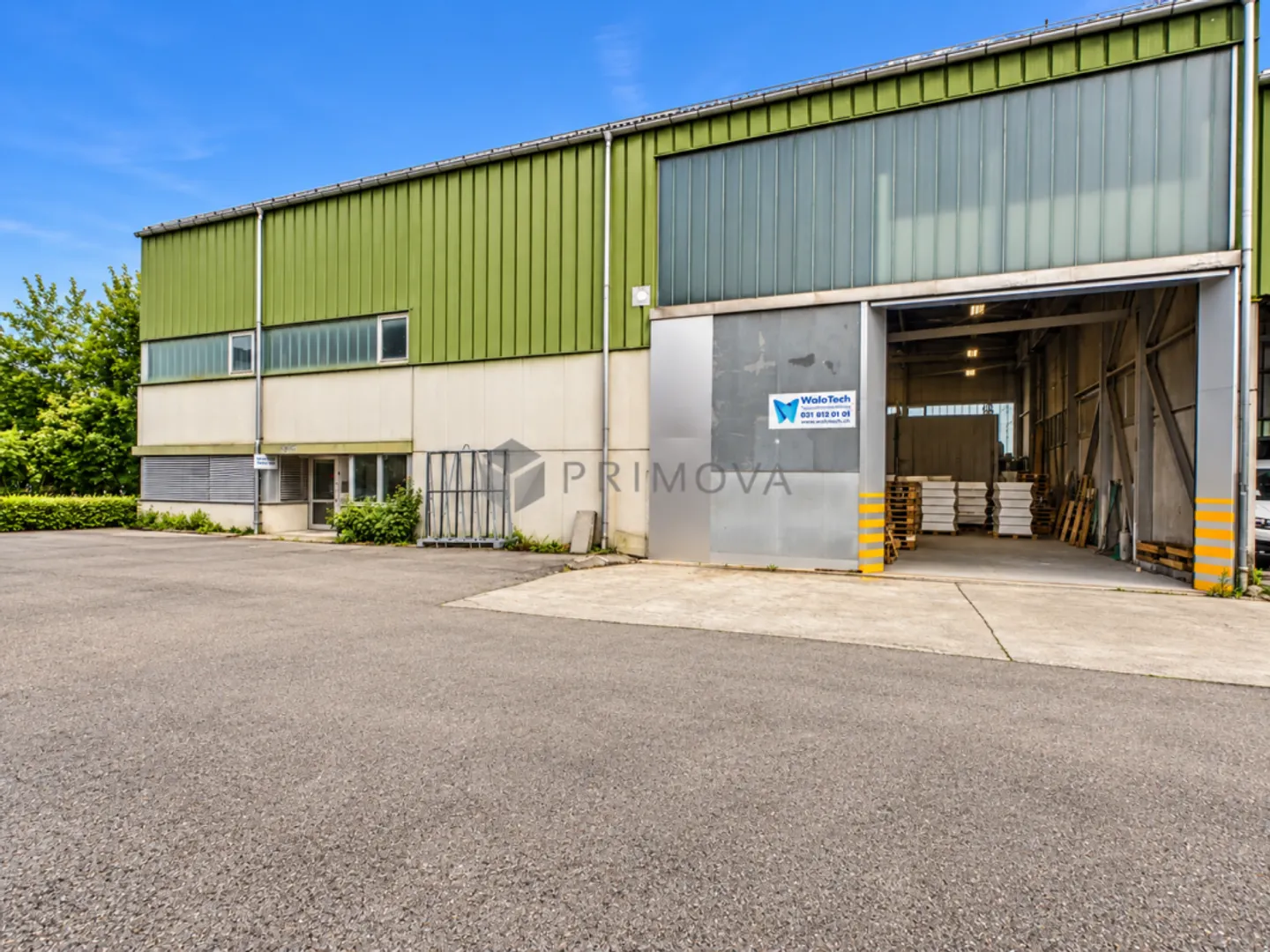 Hall commerciale avec espace pour votre flotte - Photo 1 sur 8