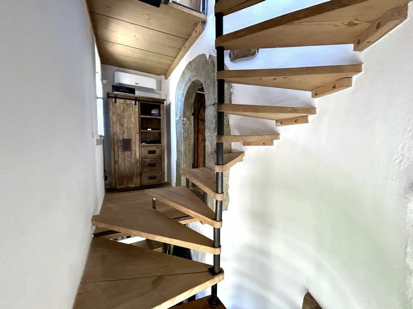 Maison individuelle historique, entièrement modernisée ! - Photo 7 sur 13