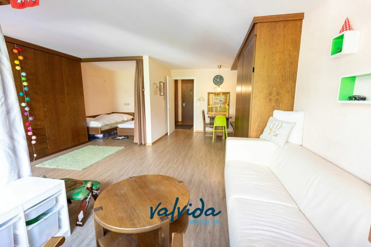 Panorama. Montagnes. Leukerbad. - appartement spacieux de 1,5 pièce dans un emplacement privilégié - Photo 3 sur 13