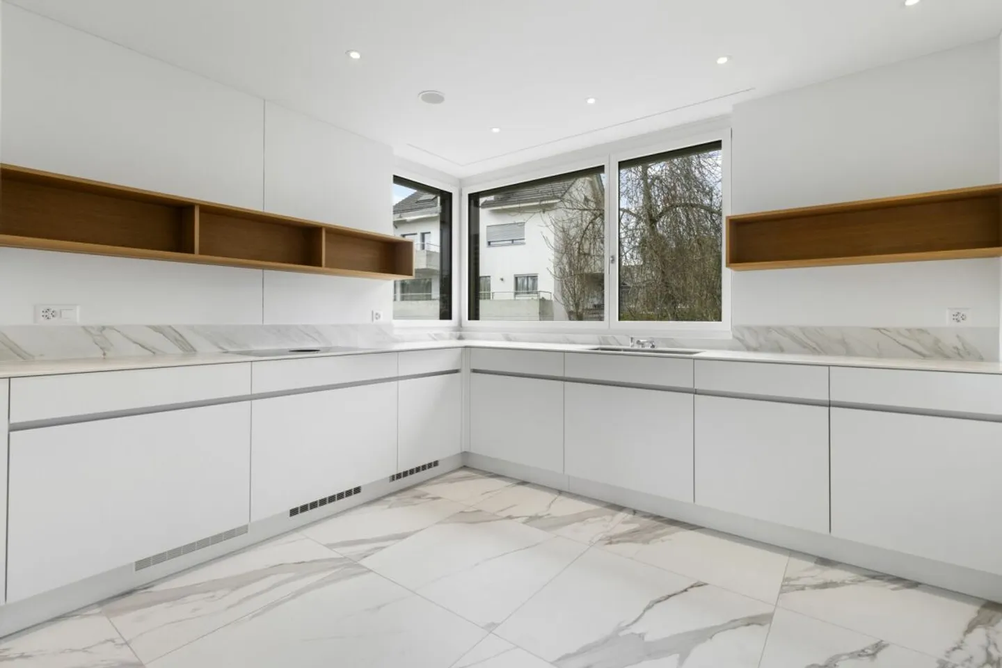 Attractive and quietly located apartment - Photo 2 of 10