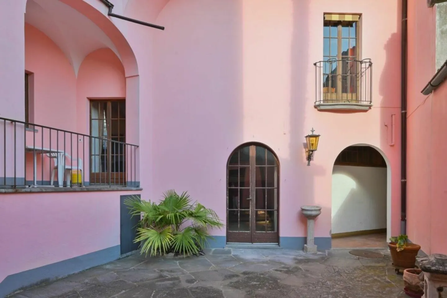 Historic Building in Locarno - Photo 9 of 13