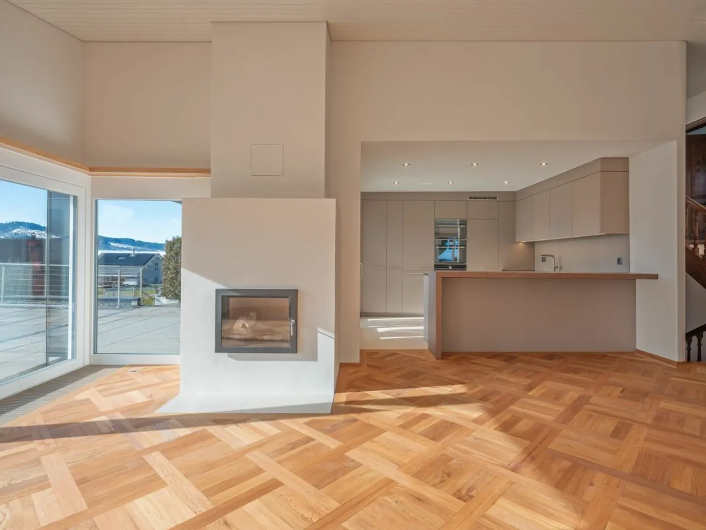 Renovated Dream Single-Family Home with 120 m² Terrace and Large Garden - Photo 4 of 13