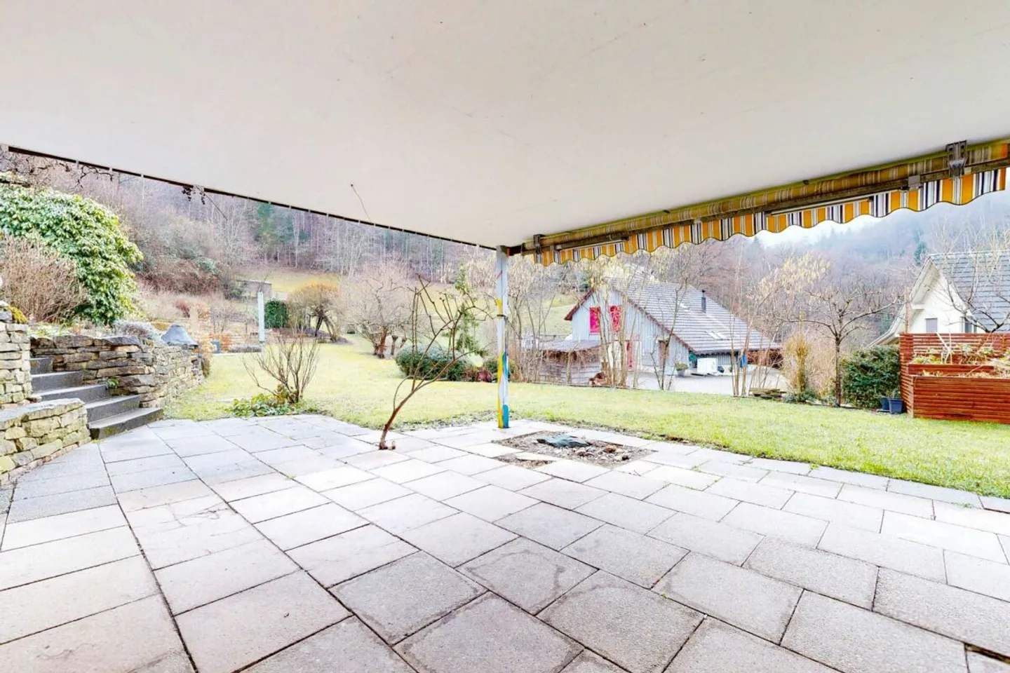 Modern apartment with cellar, garden and parking space - Photo 10 of 13