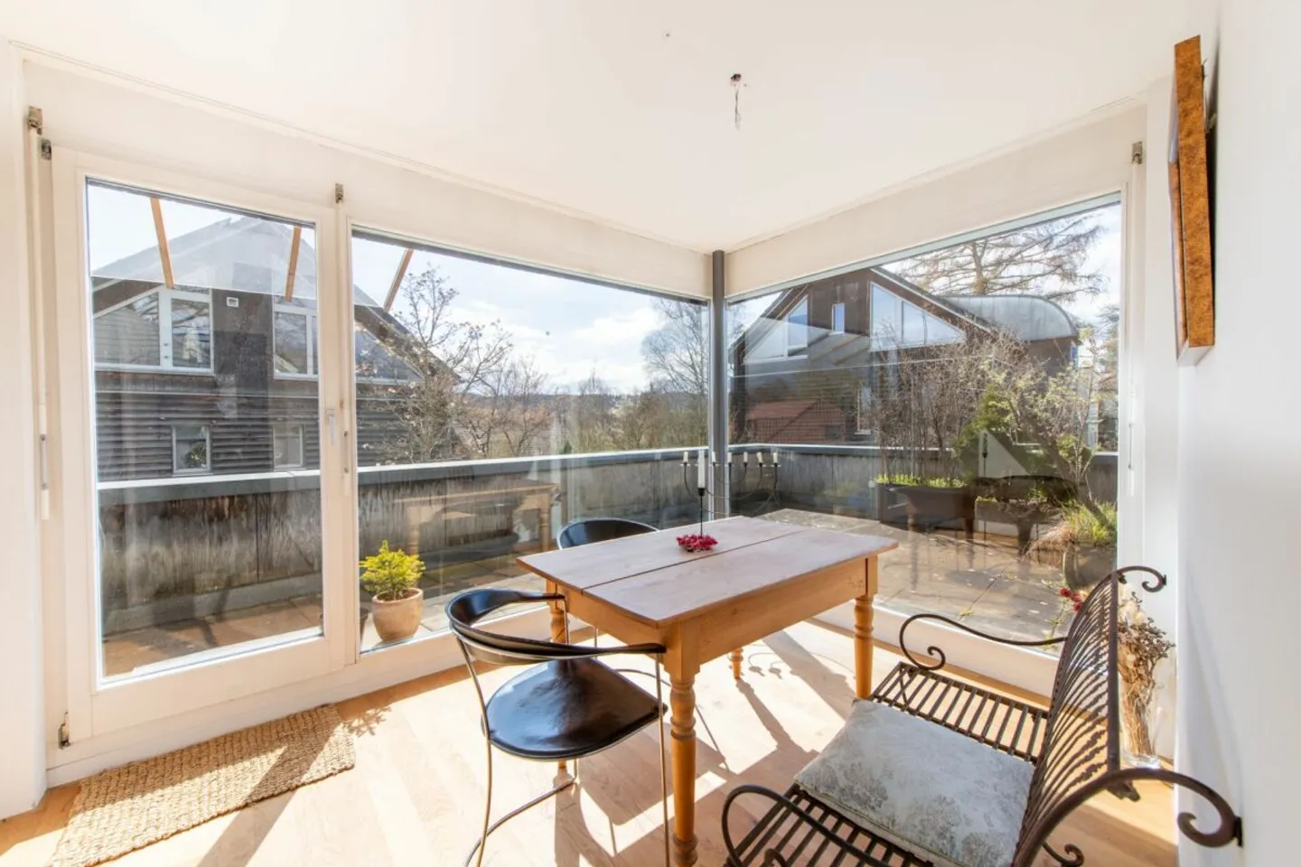 Architecture Meets Nature: Your Retreat with a View - Photo 12 of 13