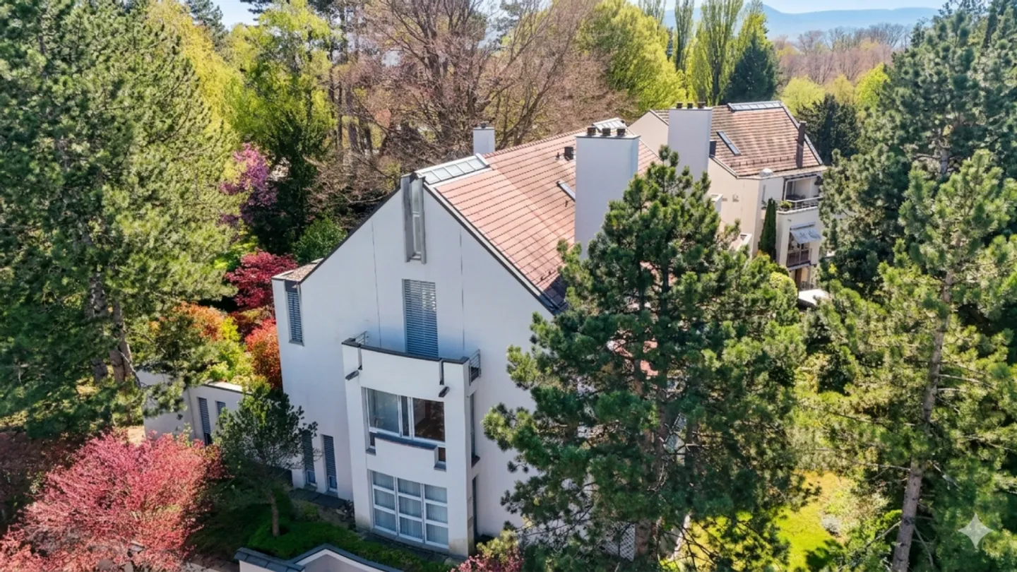 Renovated apartment with fireplace & 2 terraces - Bruderholz - Photo 7 of 7