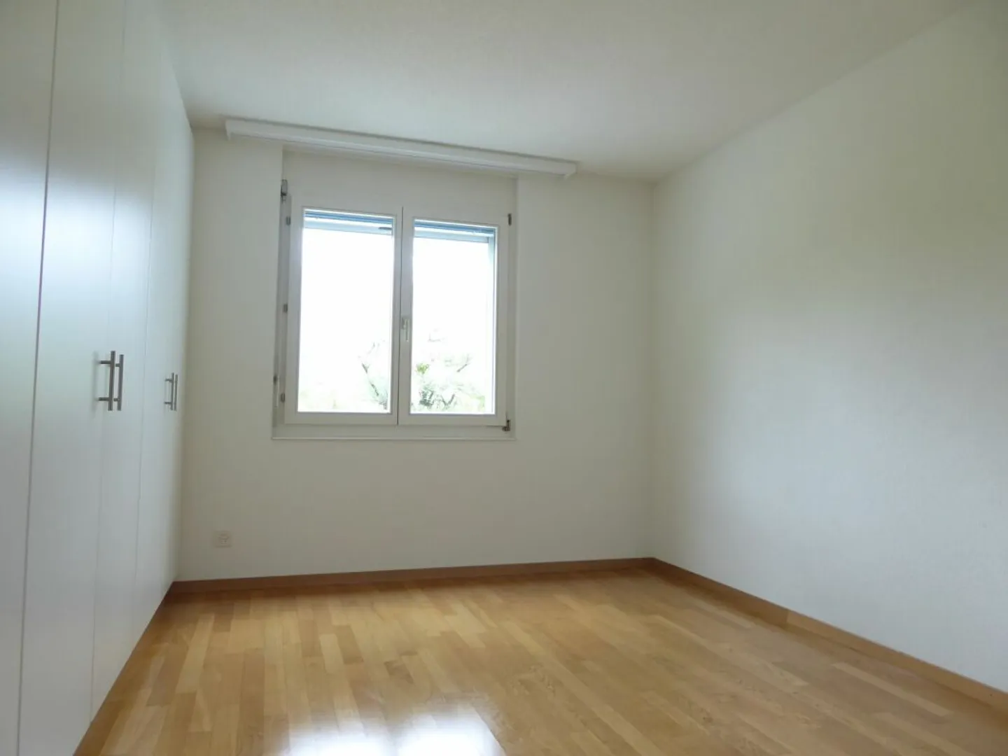 Attractive living in a quiet and central location - Photo 7 of 13