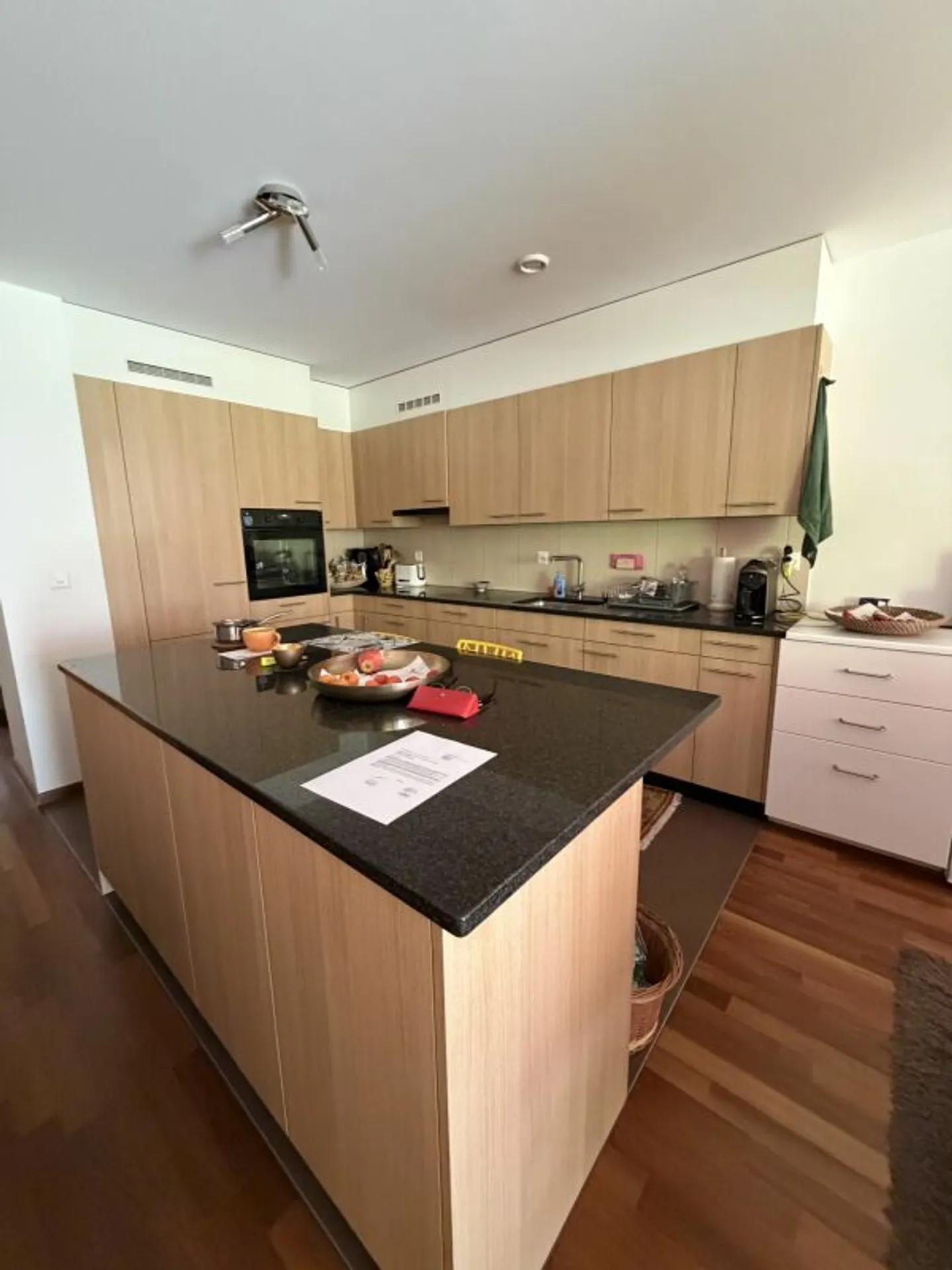 Wunderschöne 3,5 Zimmer mit Garten - Foto 2 von 13