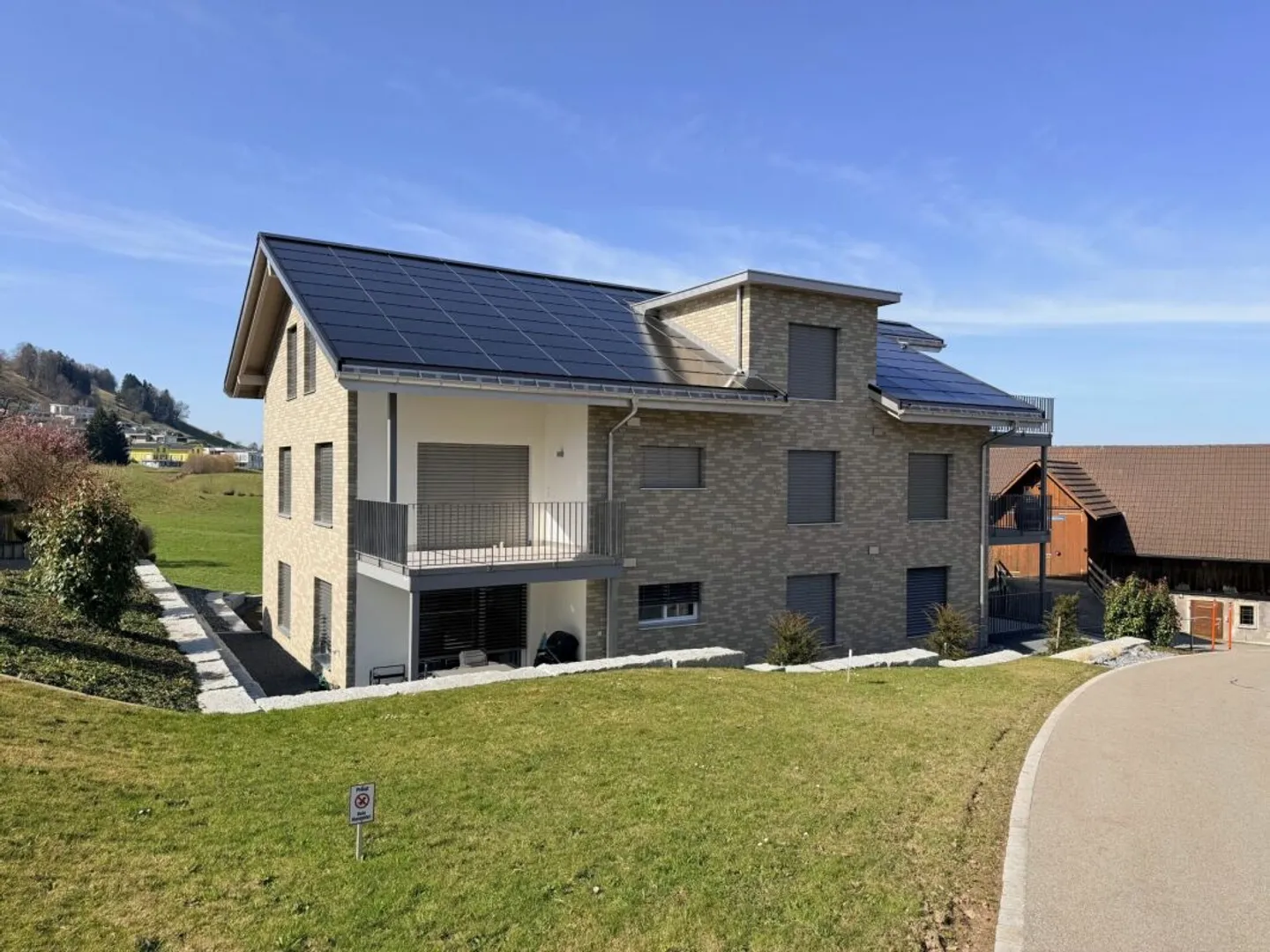 Appartement de luxe en attique avec vue illimitée - Photo 1 sur 7