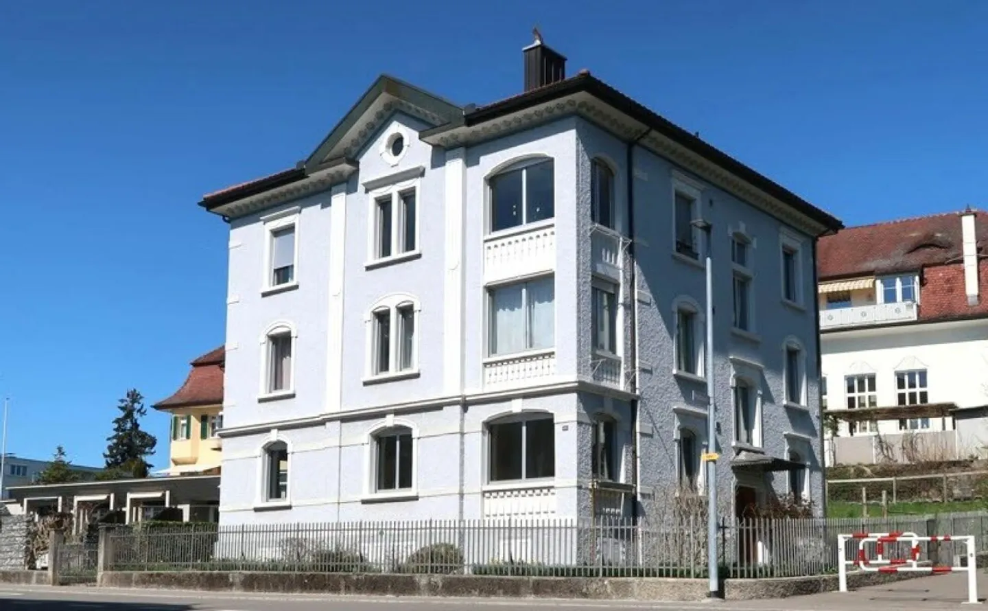 Felice di tornare a casa - Grande appartamento di 4.5 locali in un quartiere tranquillo - Foto 2 di 12