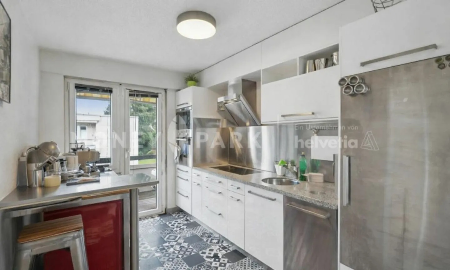 Helle 4-Zimmer-Wohnung mit Weitsicht und sonnigem Balkon - Foto 4 von 13