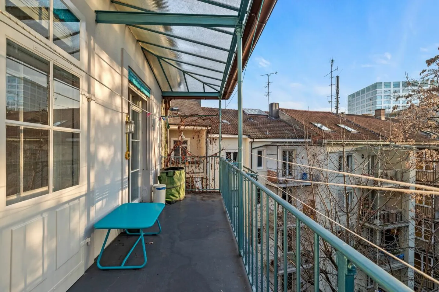 Appartement de 5 pièces dans un immeuble ancien - Un chez-soi avec vue sur les toits de Bâle - Photo 12 sur 13