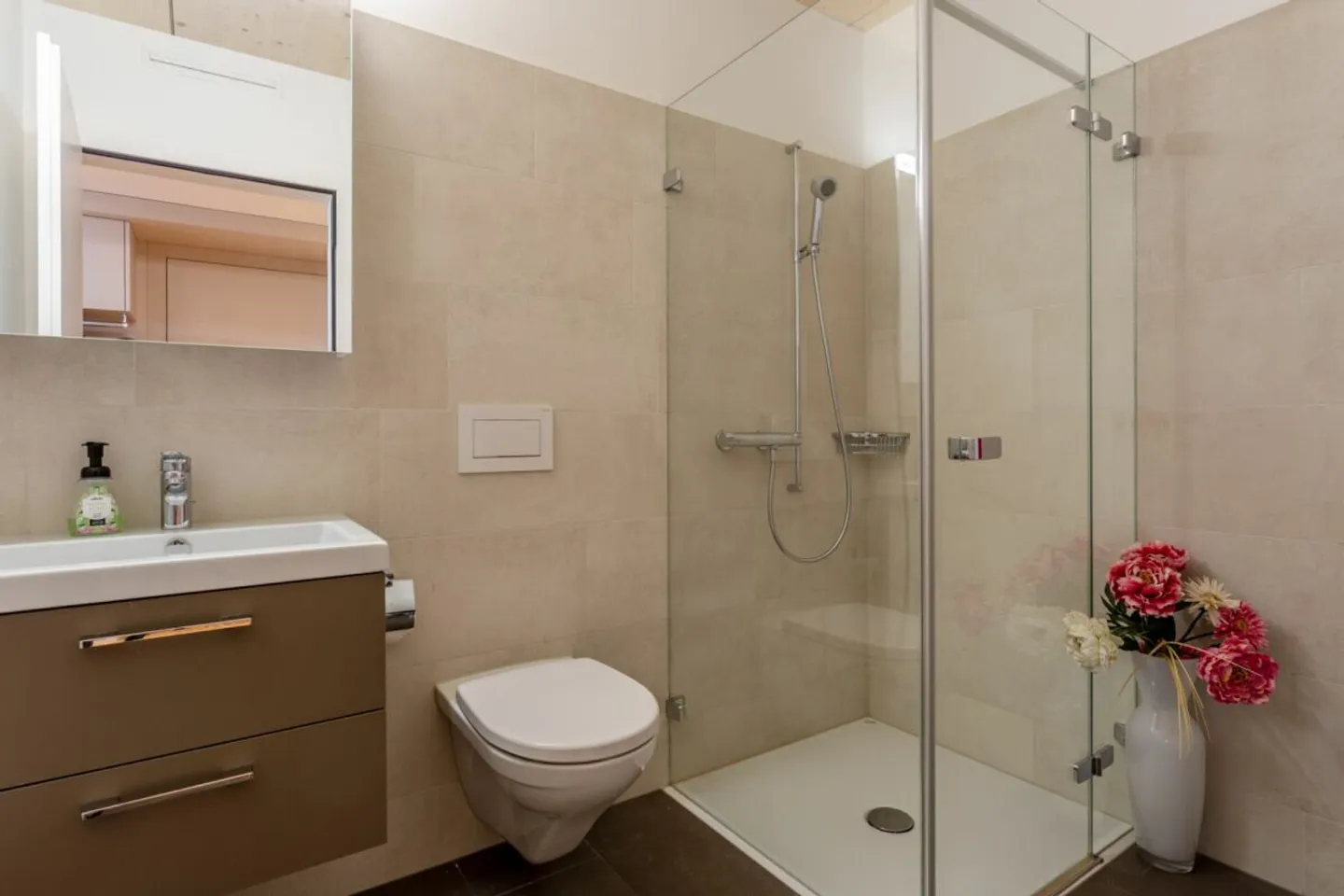 Beautiful 5.5-room penthouse apartment - Photo 10 of 13