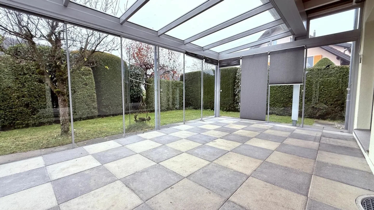 Casa unifamiliare ben tenuta con giardino a Wohlen di 5½ stanze - Foto 4 di 13