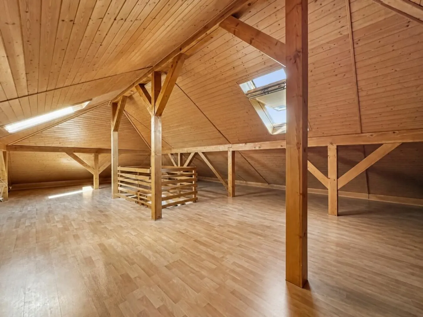 LIVE ON ONE FLOOR! INDIVIDUAL VILLA WITH GROUND FLOOR AND ATTIC + AN INDEPENDENT STUDIO - Photo 13 of 13