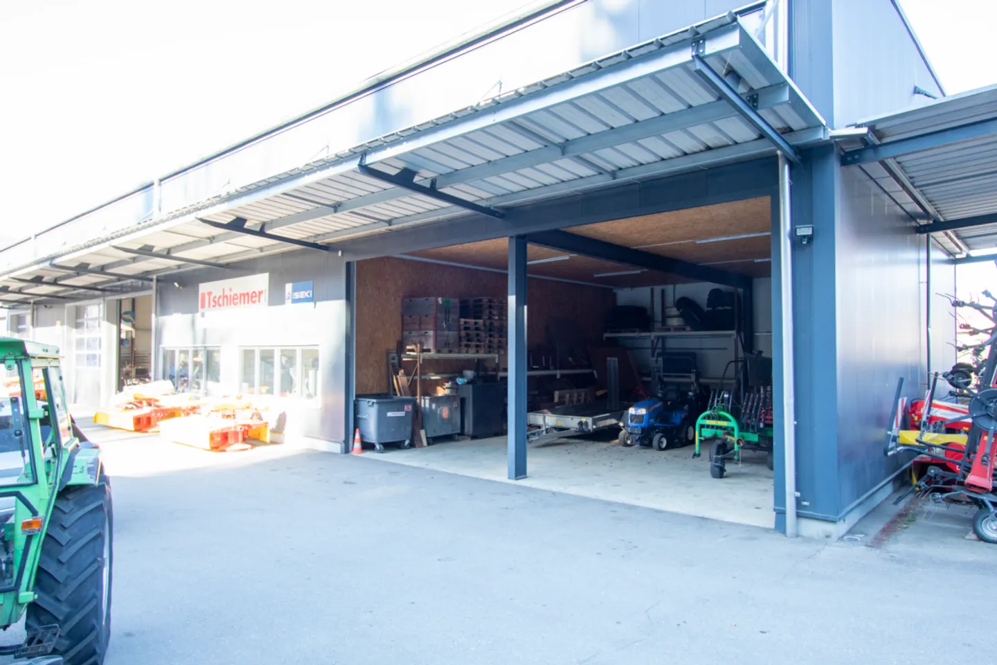 Proprietà commerciale con potenziale - flessibile, ben collegata e versatile - Foto 3 di 13