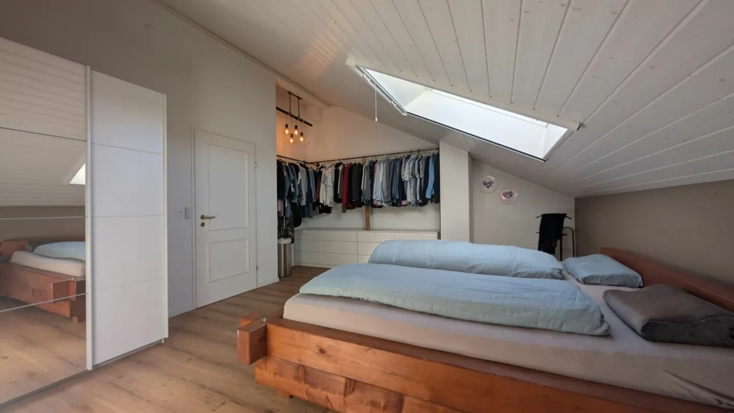 Maison de famille en rangée de 6,5 pièces avec jardin et aménagement moderne - Photo 8 sur 10