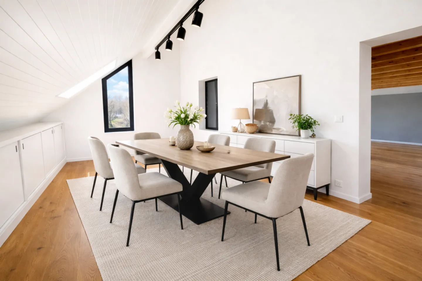 Through Triplex Fully Renovated in 2026 - Functional Layout and Turnkey Condition in Puplinge - Photo 5 of 12