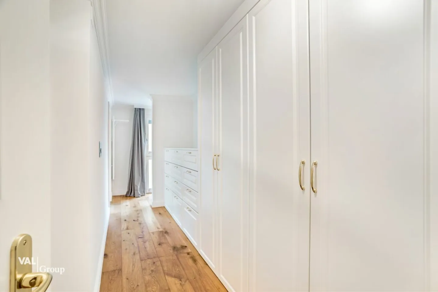 Stylish 4.5-room apartment with private sauna - Photo 8 of 12