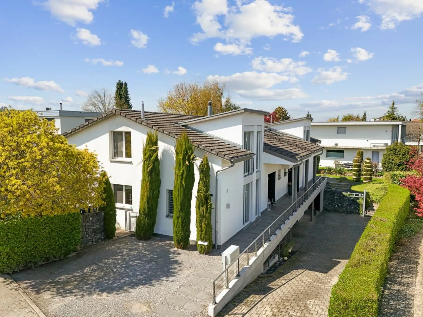Living near Lake Sempach simply better - Photo 1 of 12