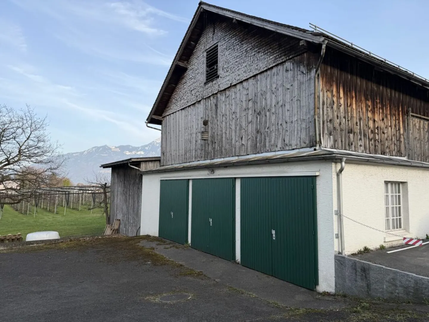 Garagenbox mit Werkbank - Foto 1 von 2