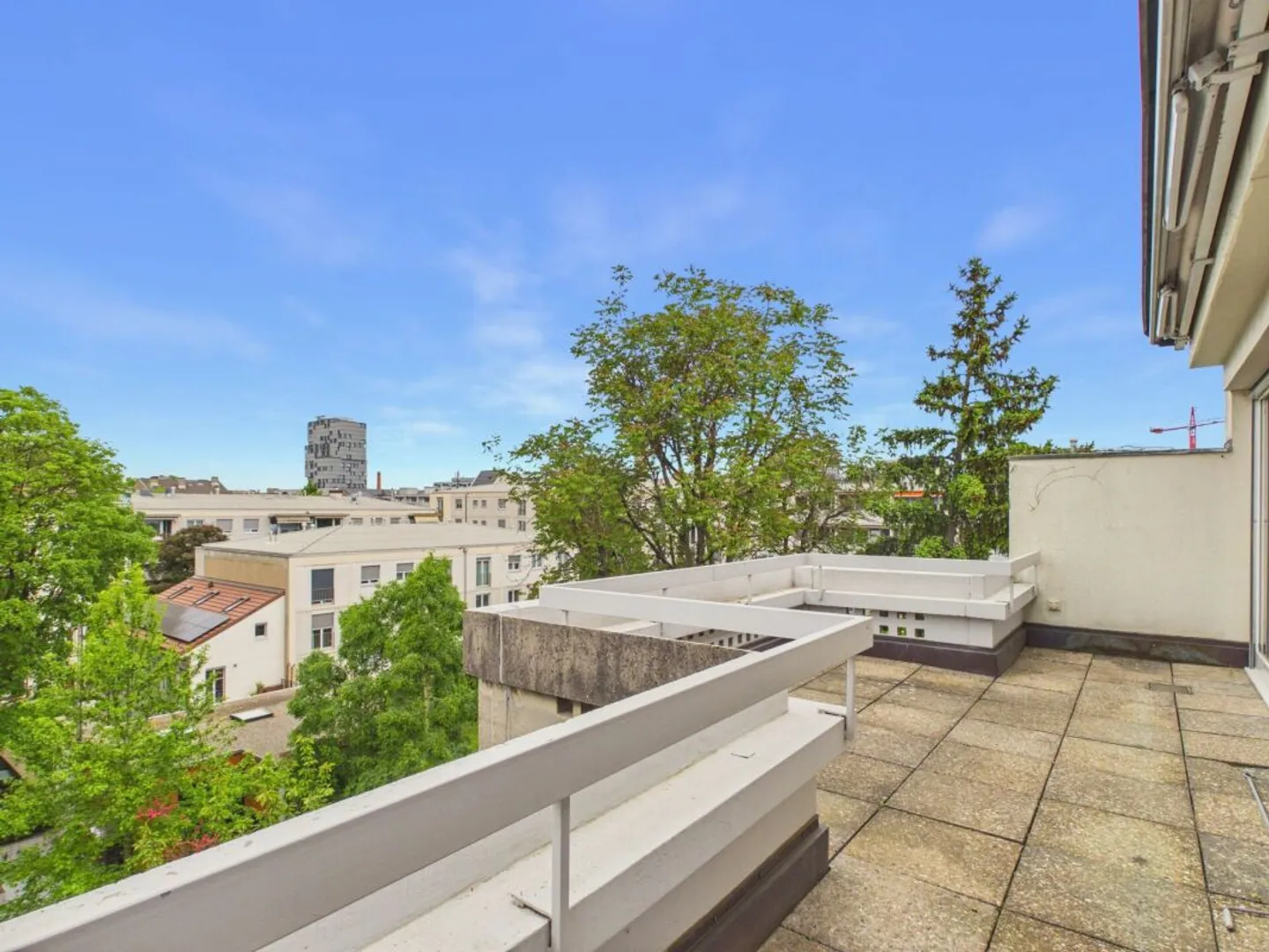 Dreamlike 3.5 Room Penthouse Central in Basel - Photo 2 of 13
