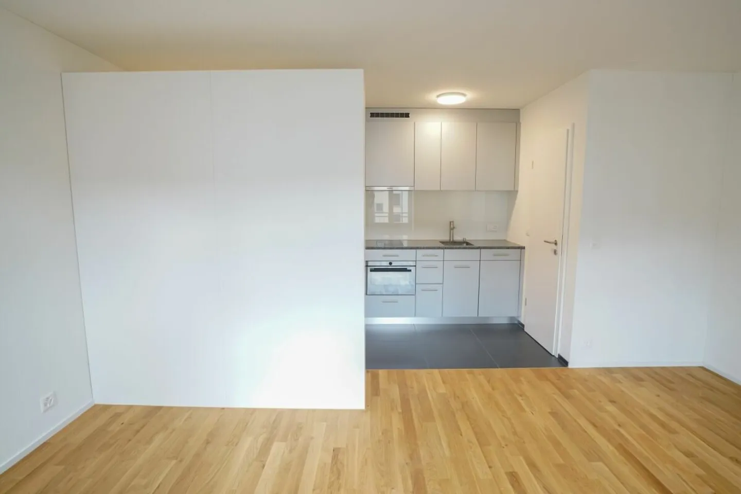Studio 1.5 camere nel trendy Bruchquartier - Foto 7 di 13