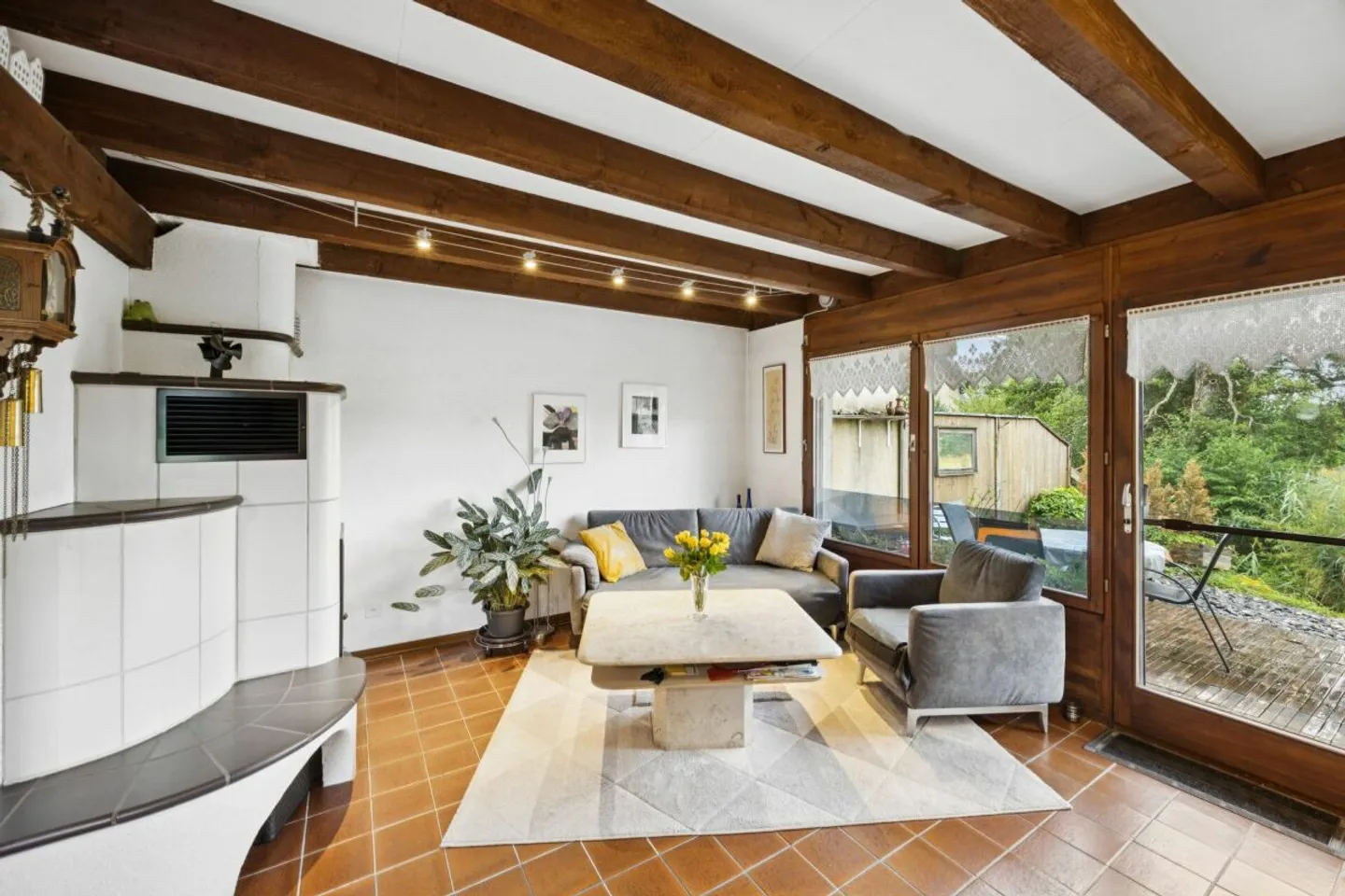 Incantevole casa a schiera angolare vicino a un ruscello naturale a Worben - Foto 6 di 13