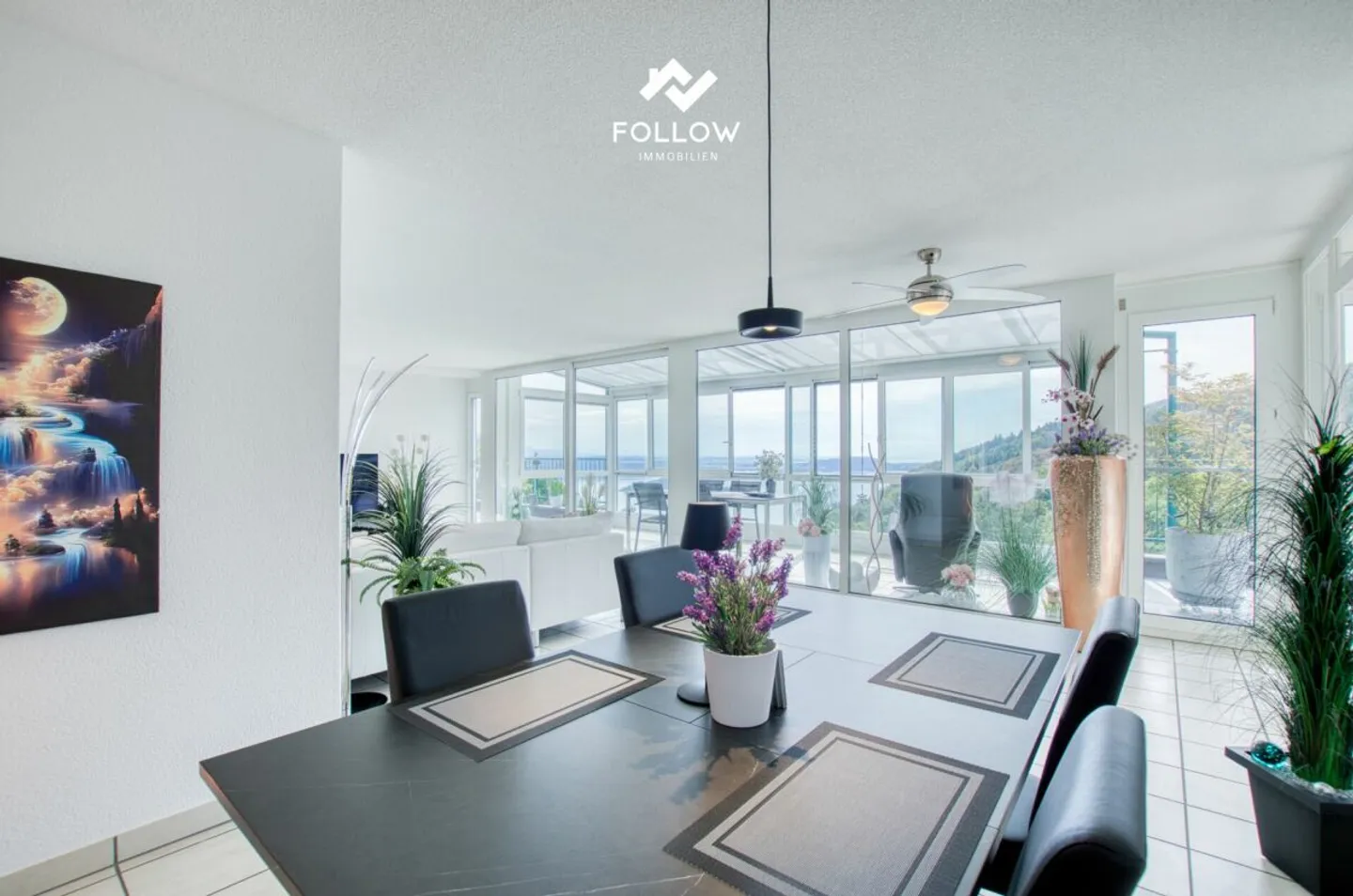 Vue panoramique sur le lac de Bienne: Appartement de rêve penthouse modernisé à Twann - Photo 10 sur 13