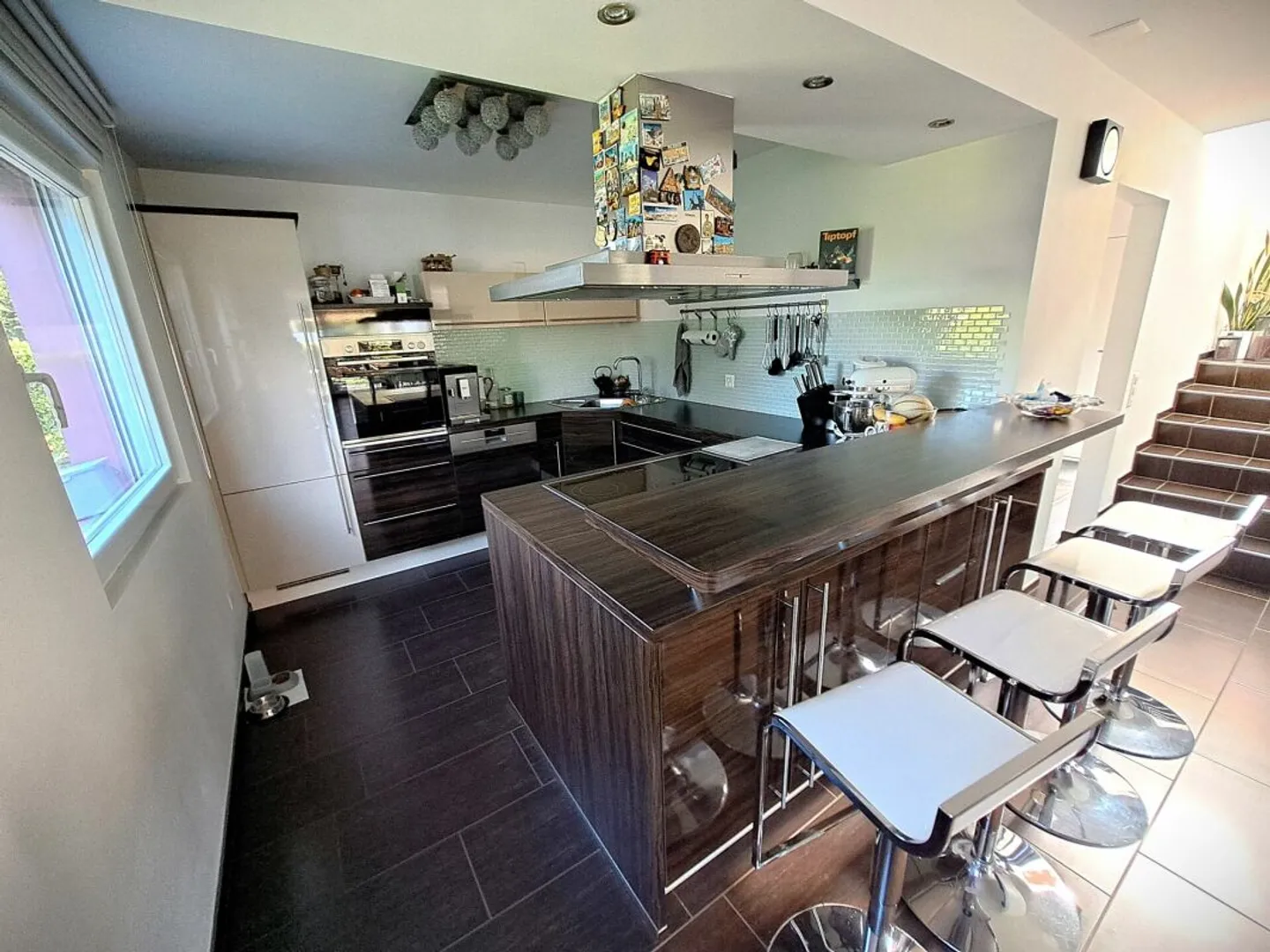 Maison individuelle familiale avec jardin paradisiaque - Photo 9 sur 13