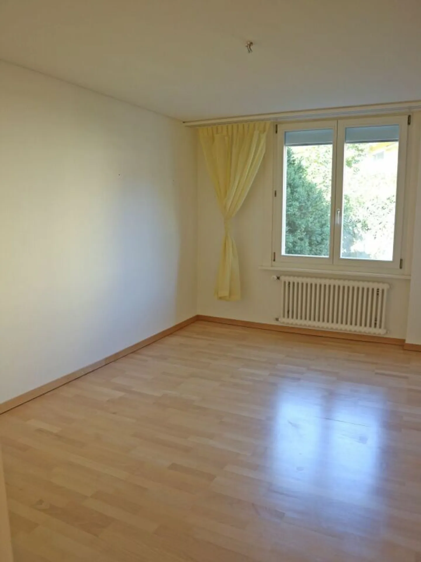 Vivere con vista, soleggiato e tranquillo con un ampio balcone - Foto 10 di 13