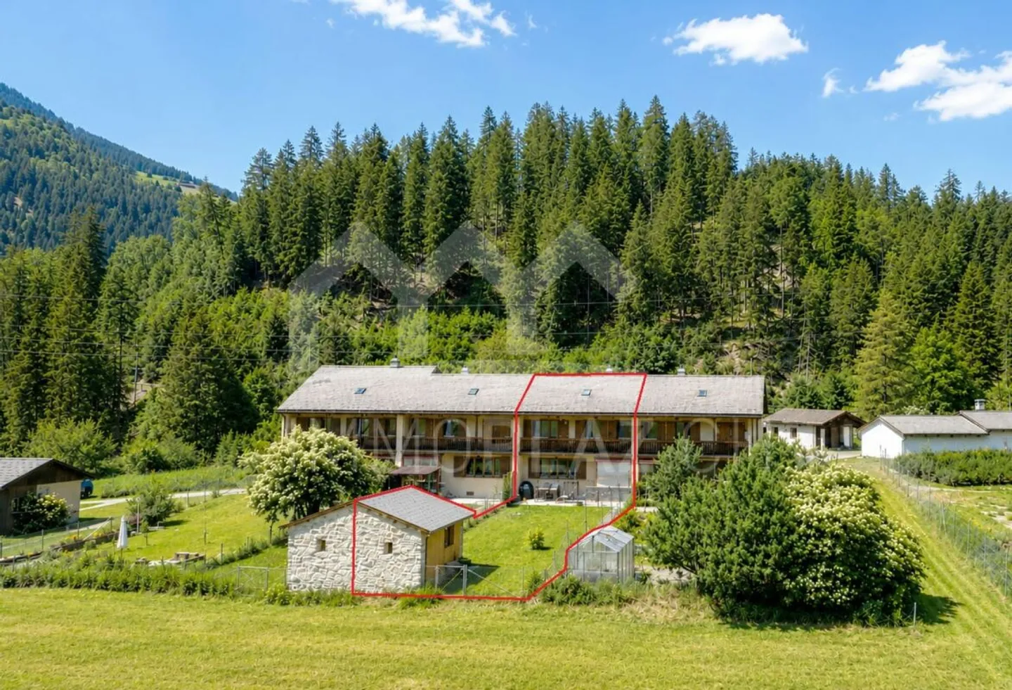4½ Zi.-Reihenhaus mit grossem Garten und schöner Tal- und Bergsicht - Photo 2 sur 7