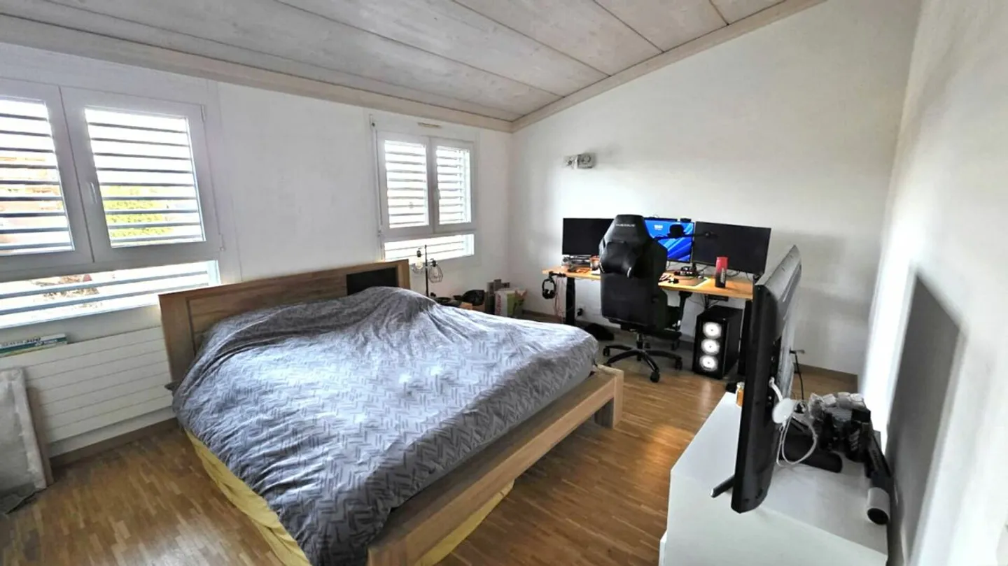 5-room apartment - Plan-les-Ouates - Photo 3 of 5