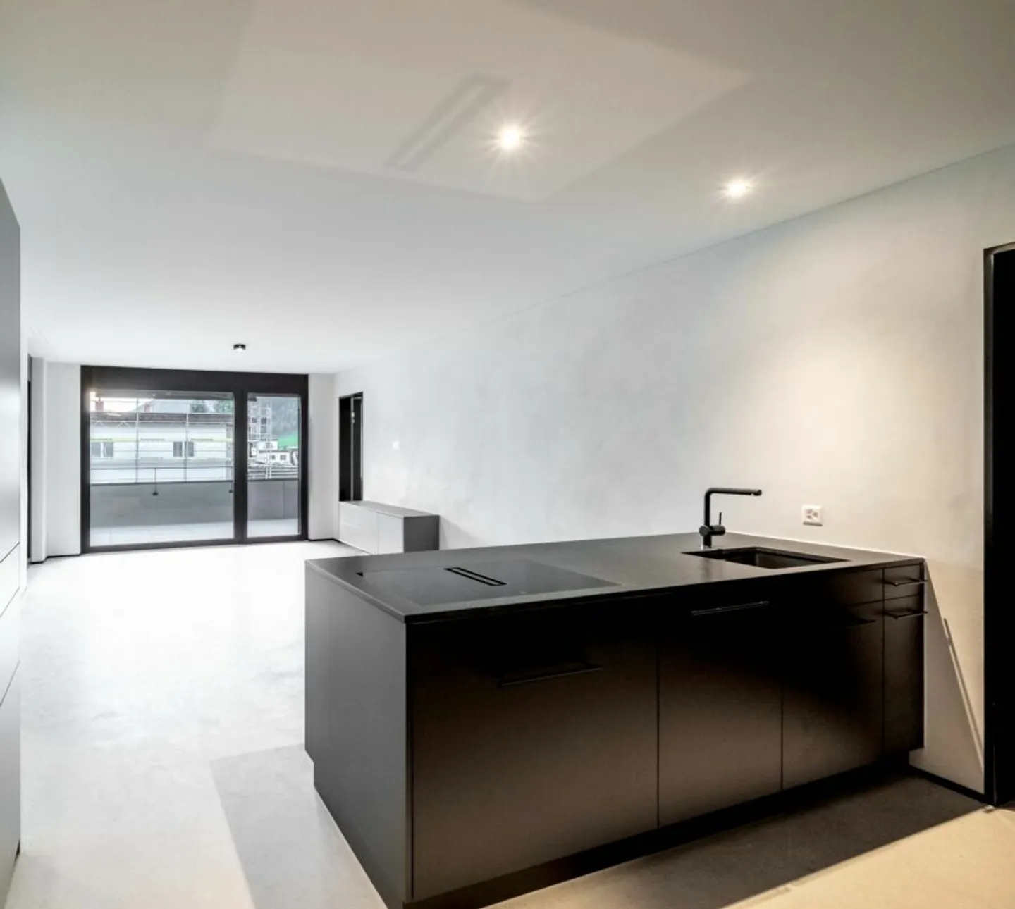 Ottimo e spazioso appartamento di 3,5 locali per residenti - Foto 1 di 7